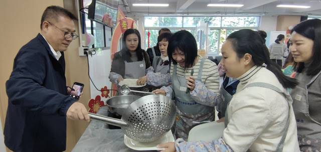 说明: 煮饺子