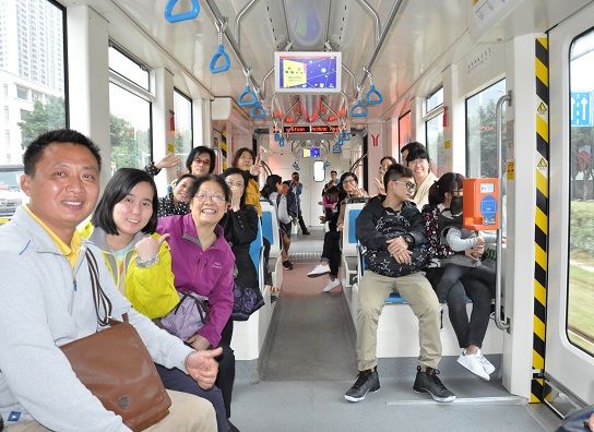 有轨电车欢乐多