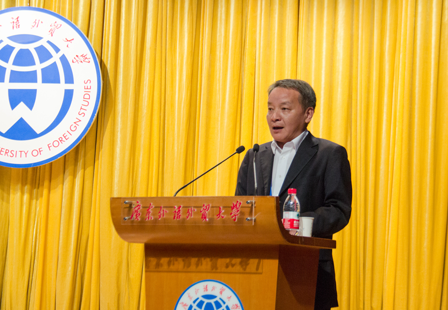 陈林汉作学校财务工作报告